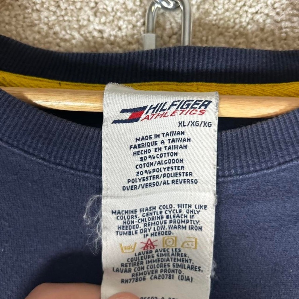 Y2K Tommy Hilfiger athletics navy blue embroidered crewneck sweatshirt Size XL - Picture 2 of 4